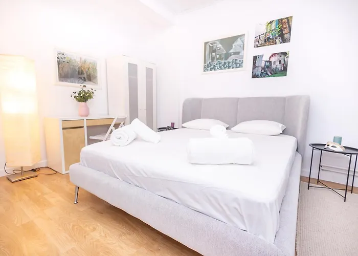 New White Unirii Daire