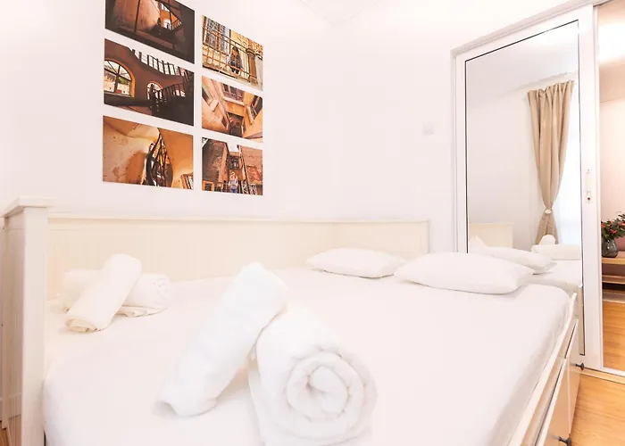 New White Unirii * 布加勒斯特