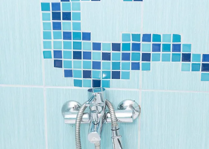 New White Unirii Bukarest